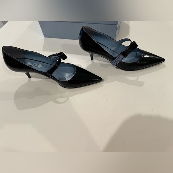 Prada Calatrava Donna Slingback - Picture 13 of 16